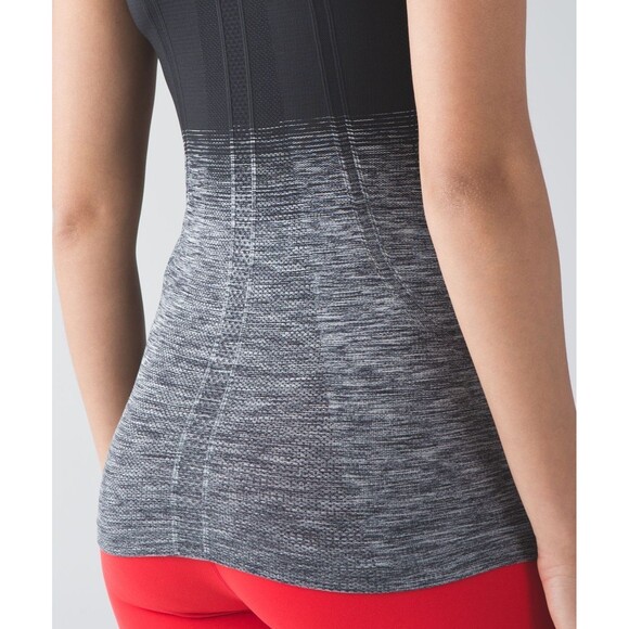 Women's Lululemon Swiftly Tech Short Sleeve Scoop Neck Top Fade White Black 6 - Picture 3 of 12